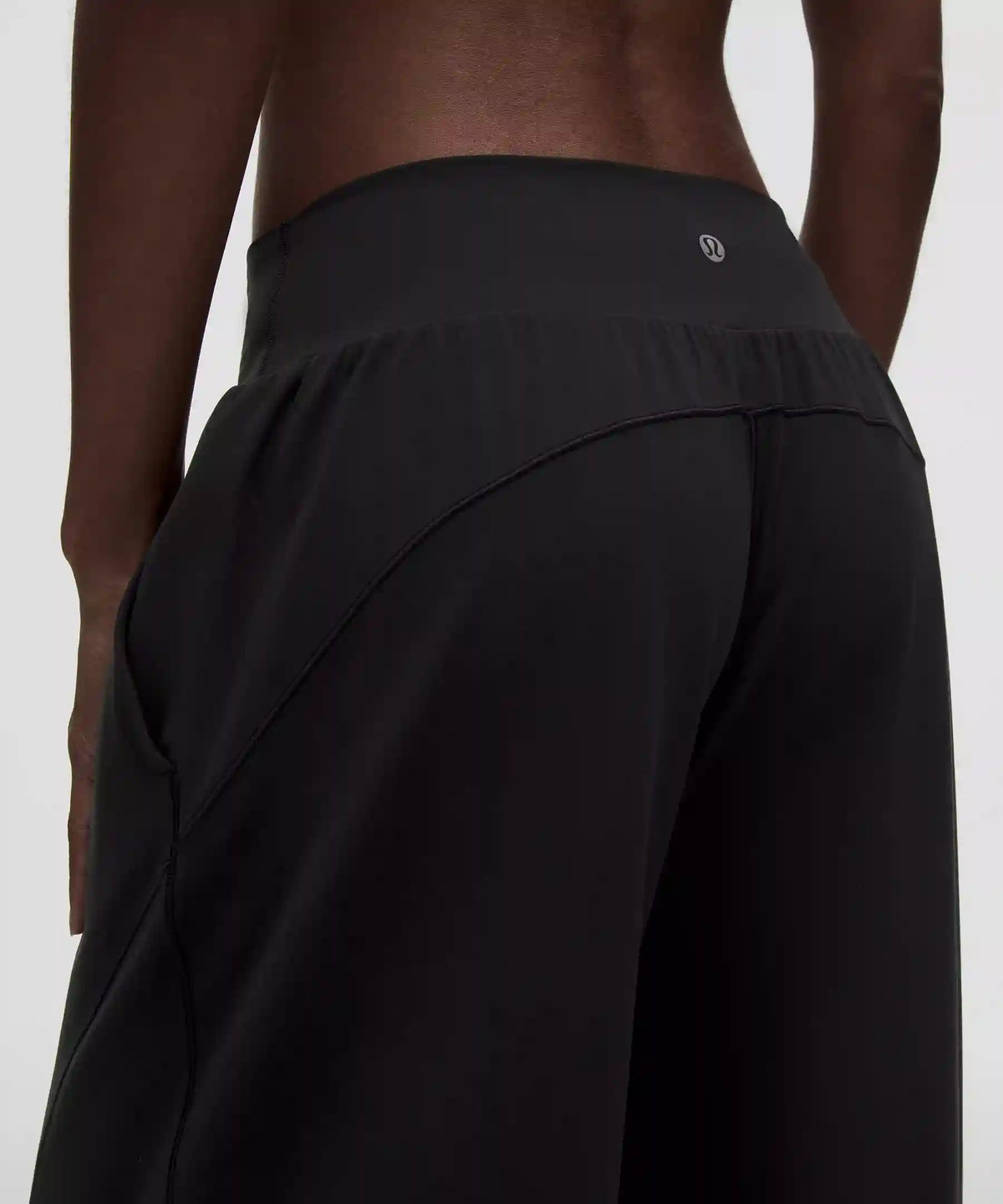 Groove Low-Rise Relaxed Cinch Pant *Tall