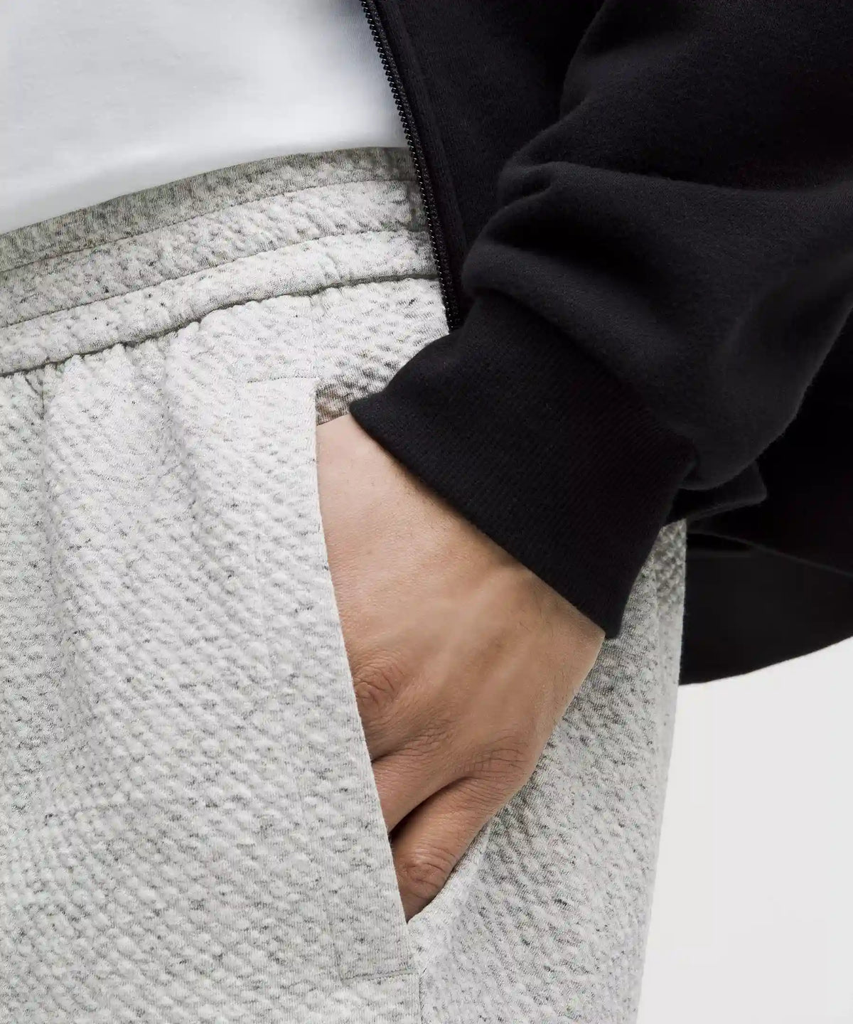 Ease The Day Jogger *Shorter