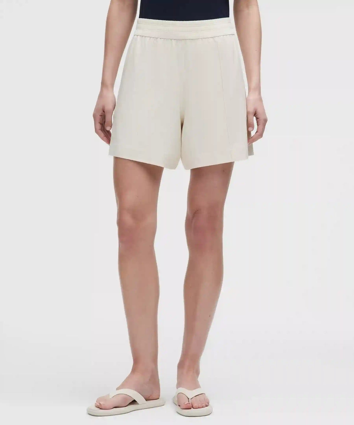 Breezily Mid-Rise Short 6"