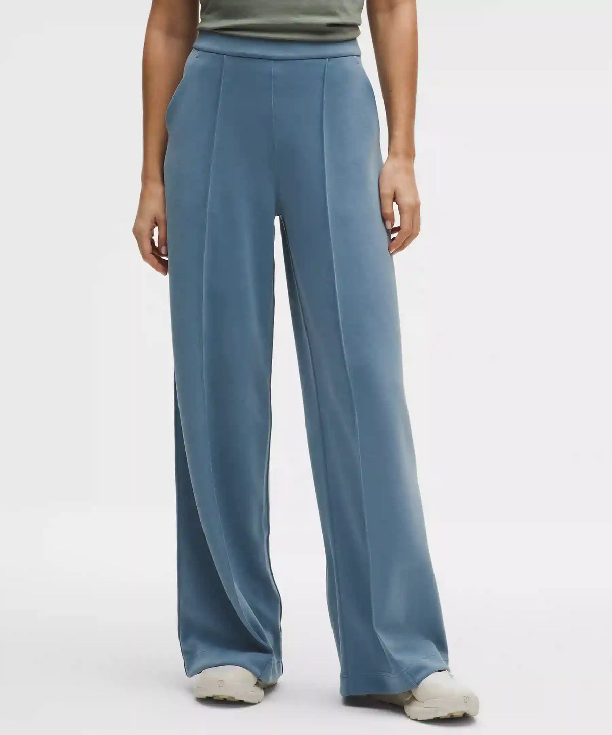 Softstreme Pintuck High-Rise Wide-Leg Pant *Regular