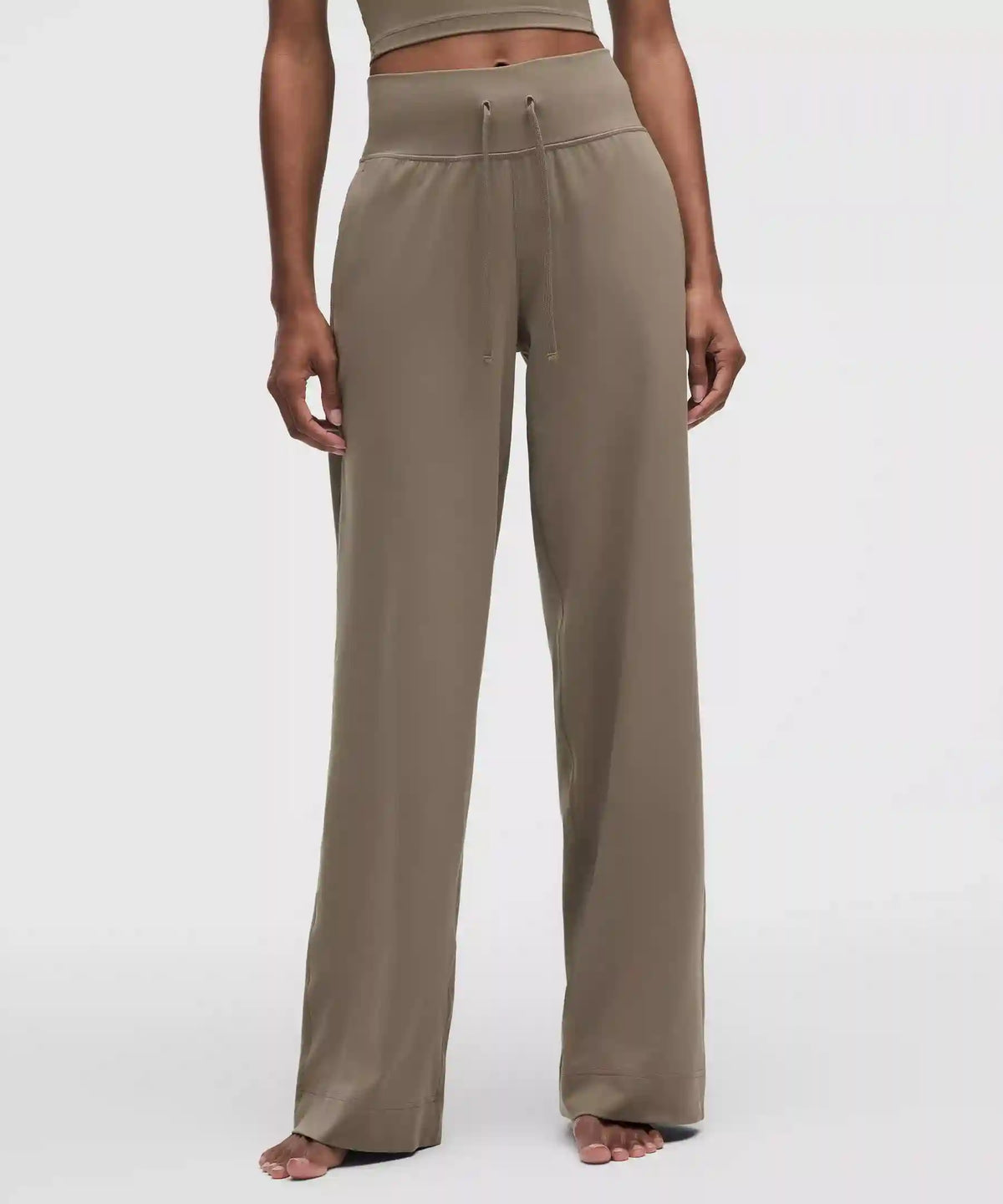 Groove High-Rise Wide-Leg Pant *Short