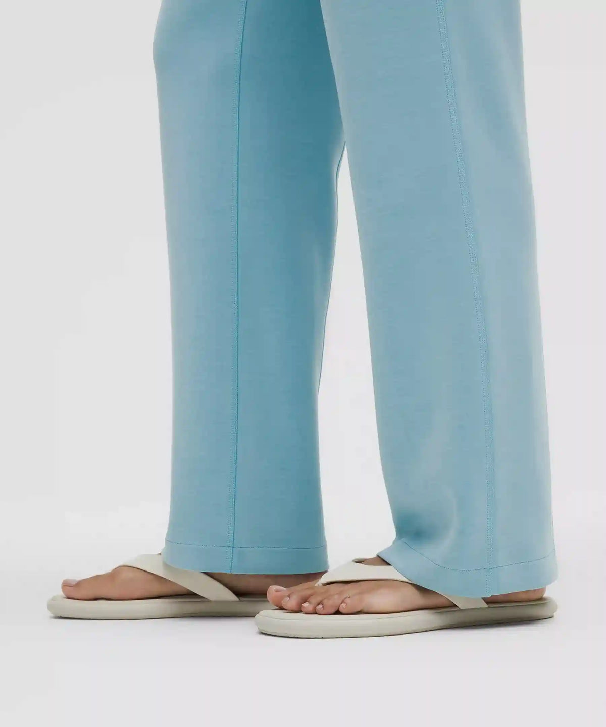 Softstreme High-Rise Straight-Leg Pant *Regular