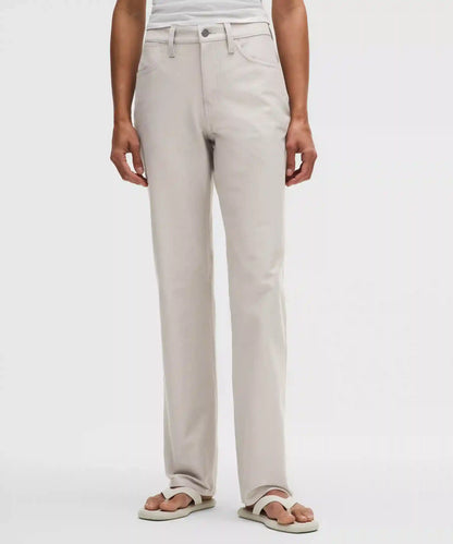 EasyFive Mid-Rise Relaxed-Straight Pant *Regular