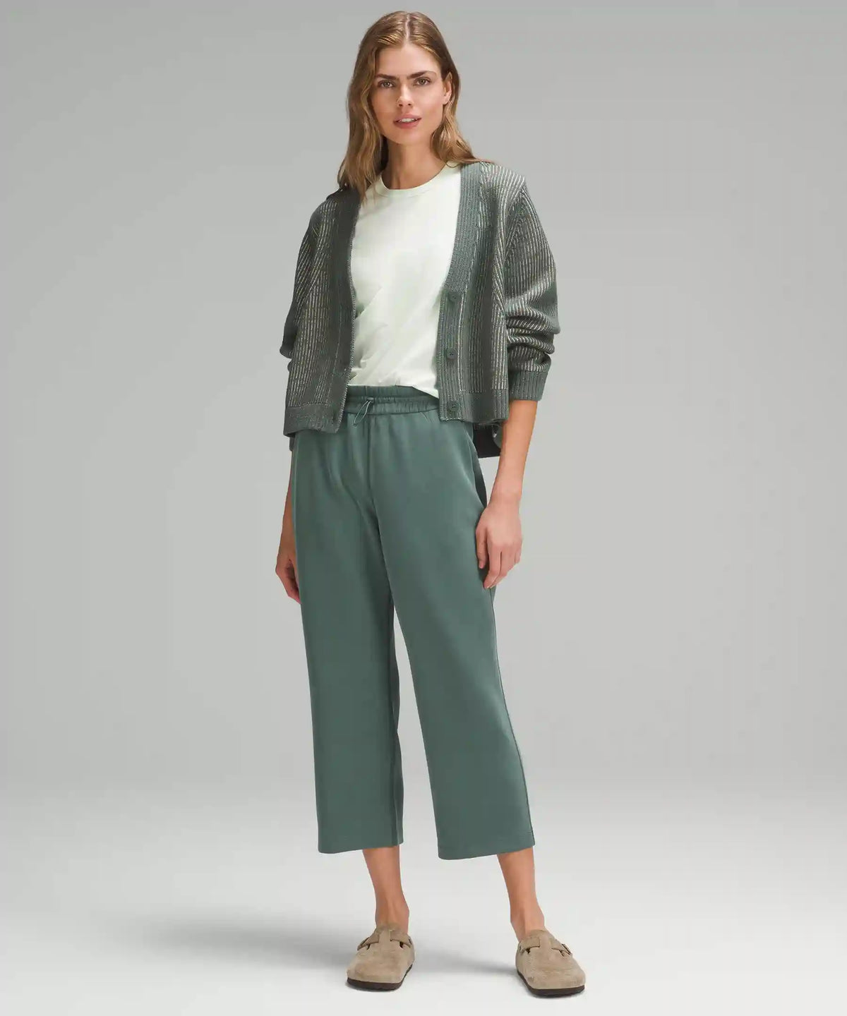 Softstreme High-Rise Straight-Leg Cropped Pant