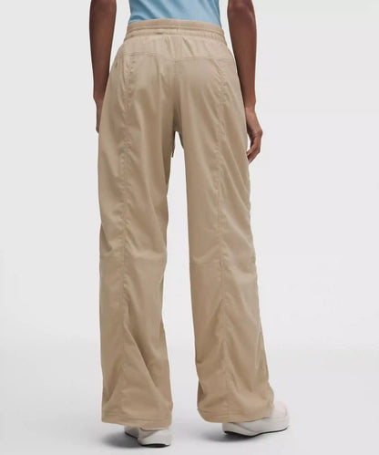 Dance Studio Evolve Low-Rise Oversized Pant *Short