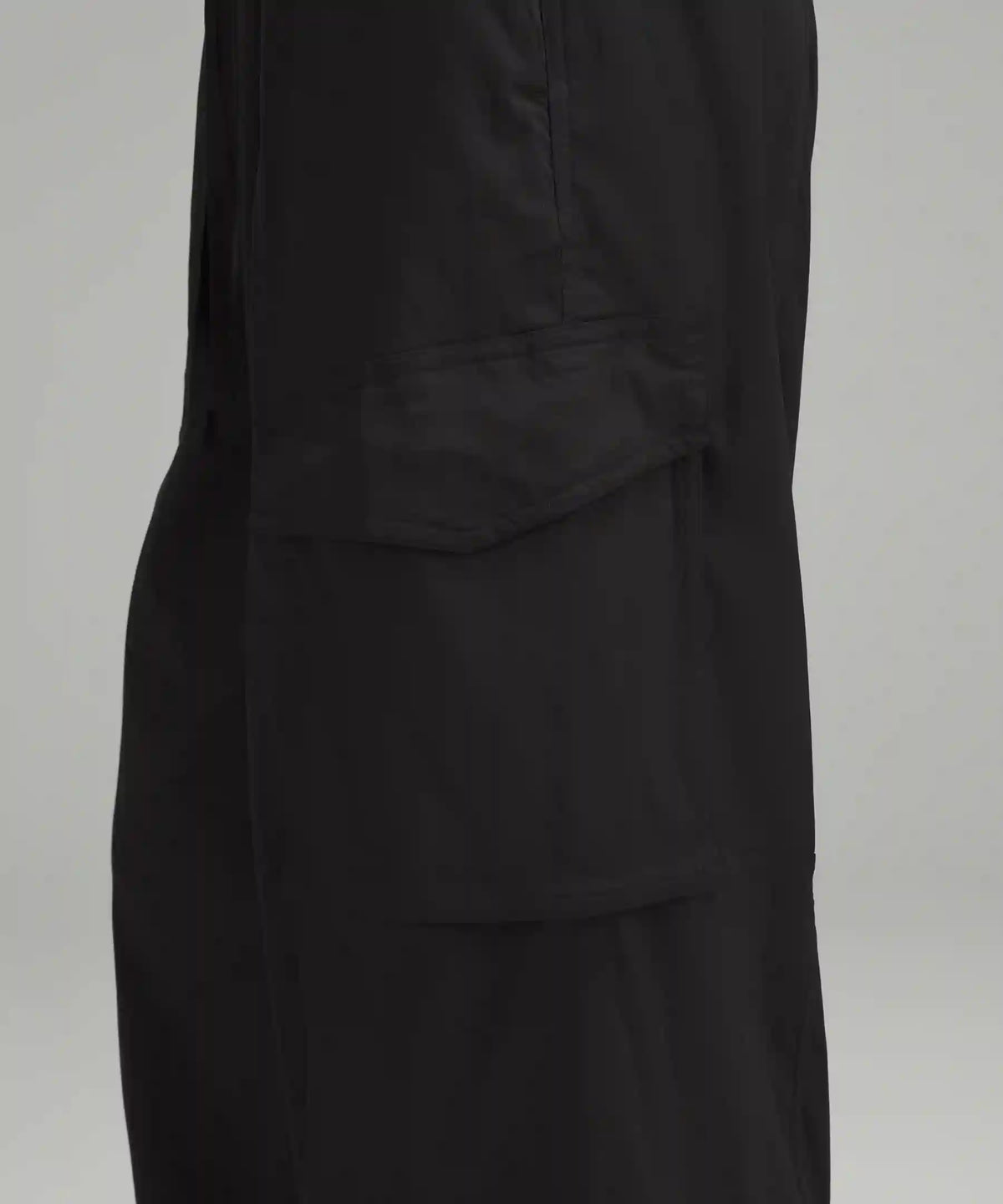 Lightweight Adjustable Mid-Rise Cargo Pant
