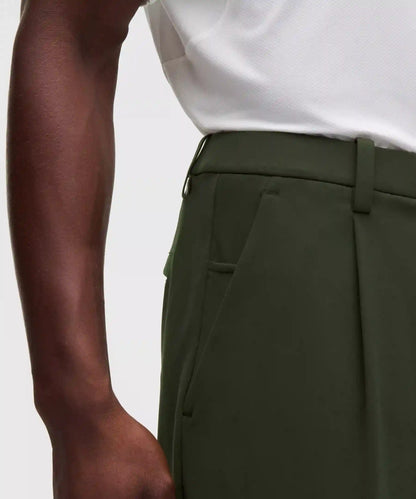 Men's Daydrift Relaxed-Fit Pleated Trouser *Regular