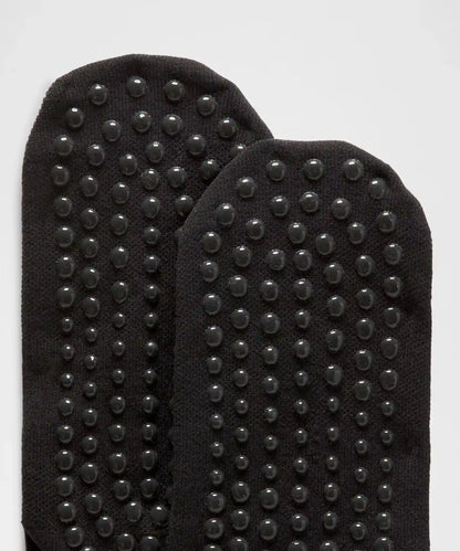 Unisex Find Your Balance Grip Quarter Socks
