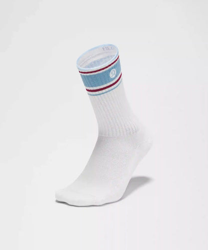 Unisex Daily Essential Crew Socks *Retro Stripe