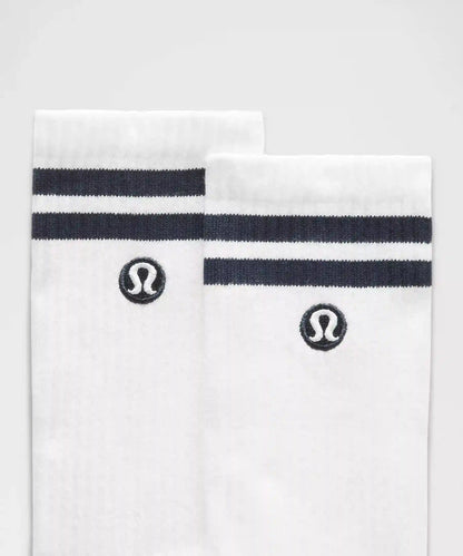 Unisex Daily Essential Crew Socks *Stripe