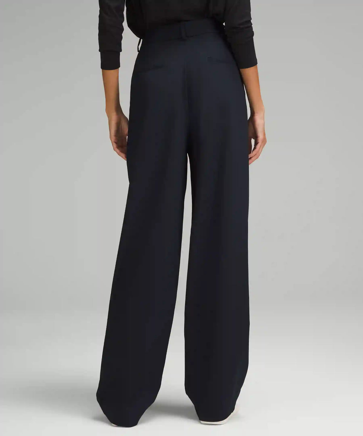Pleat-Front High-Rise Trouser *Regular