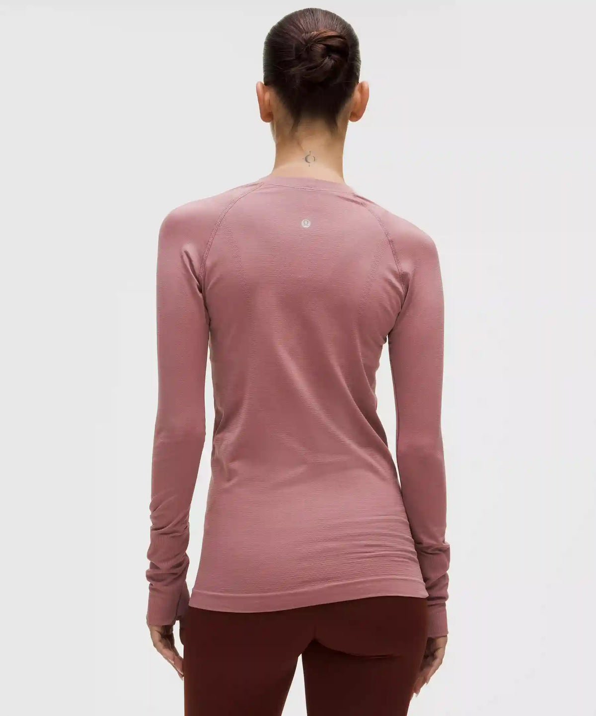 Swiftly Tech Long-Sleeve Shirt 2.0 *Hip Length
