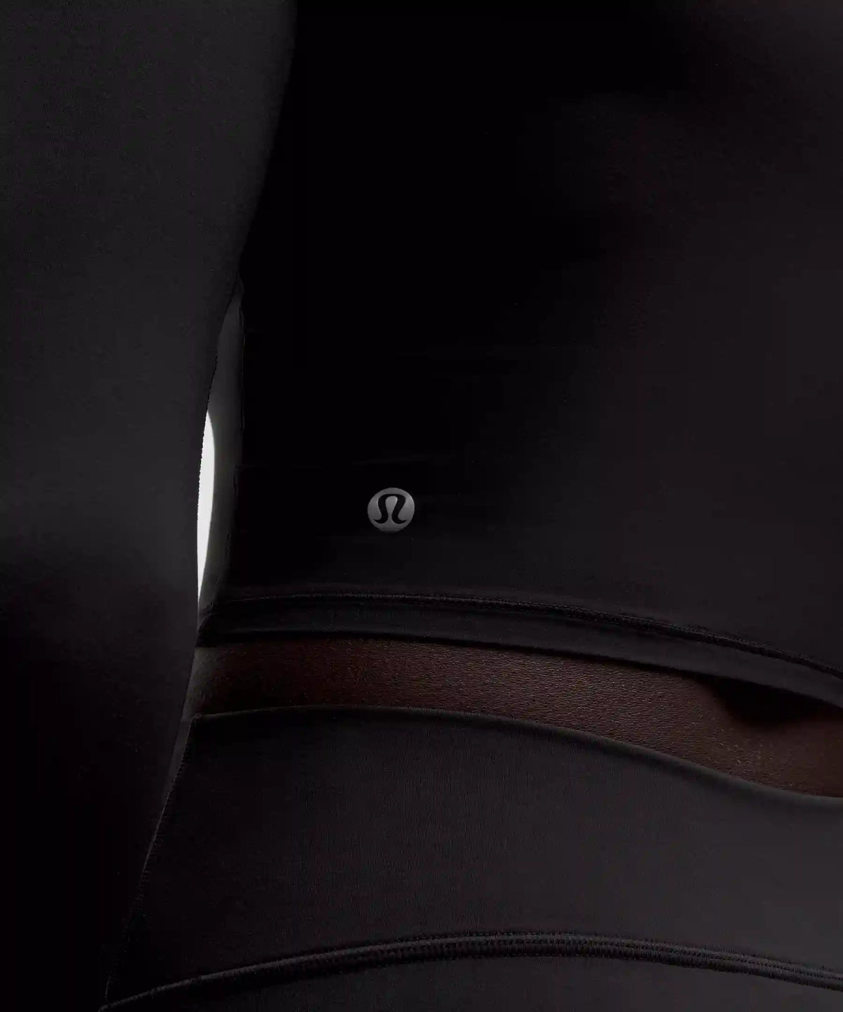 Unrestricted Power Cropped Long-Sleeve Shirt